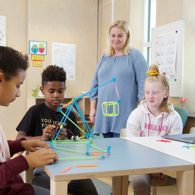 Strawbees STEAM Robotics Classroom Solution – (micro:bit Included)