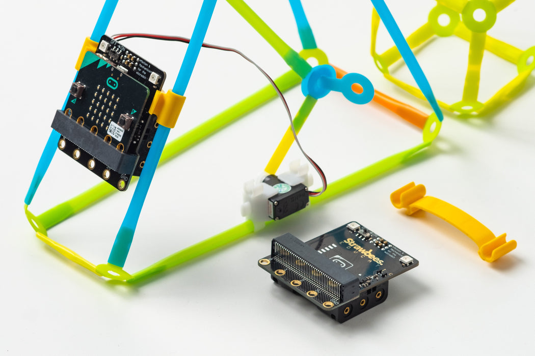 Strawbees ROBOTIC INVENTIONS FOR MICRO:BIT